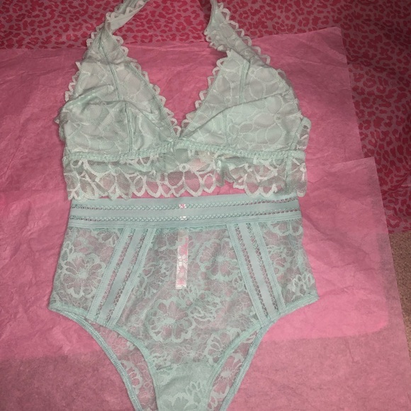 Victoria’s Secret Pink Mint Set - Picture 2 of 2